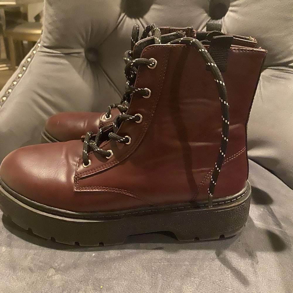 Burgundy Kid Girl Zara boots- (US 3 EU 35)